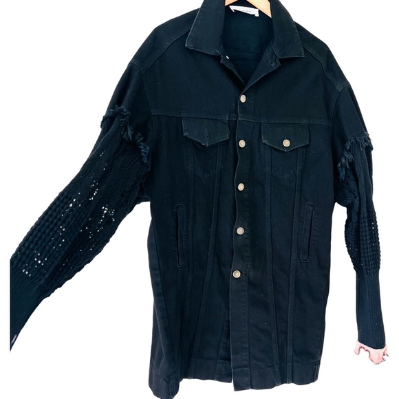 NWOT CIRCUS HOTEL Oversized Denim Jacket Crochet Sleeves in Black Size XS - Picture 8 of 16